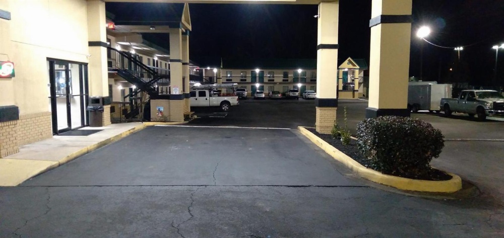 Queen Room - Non-Smoking